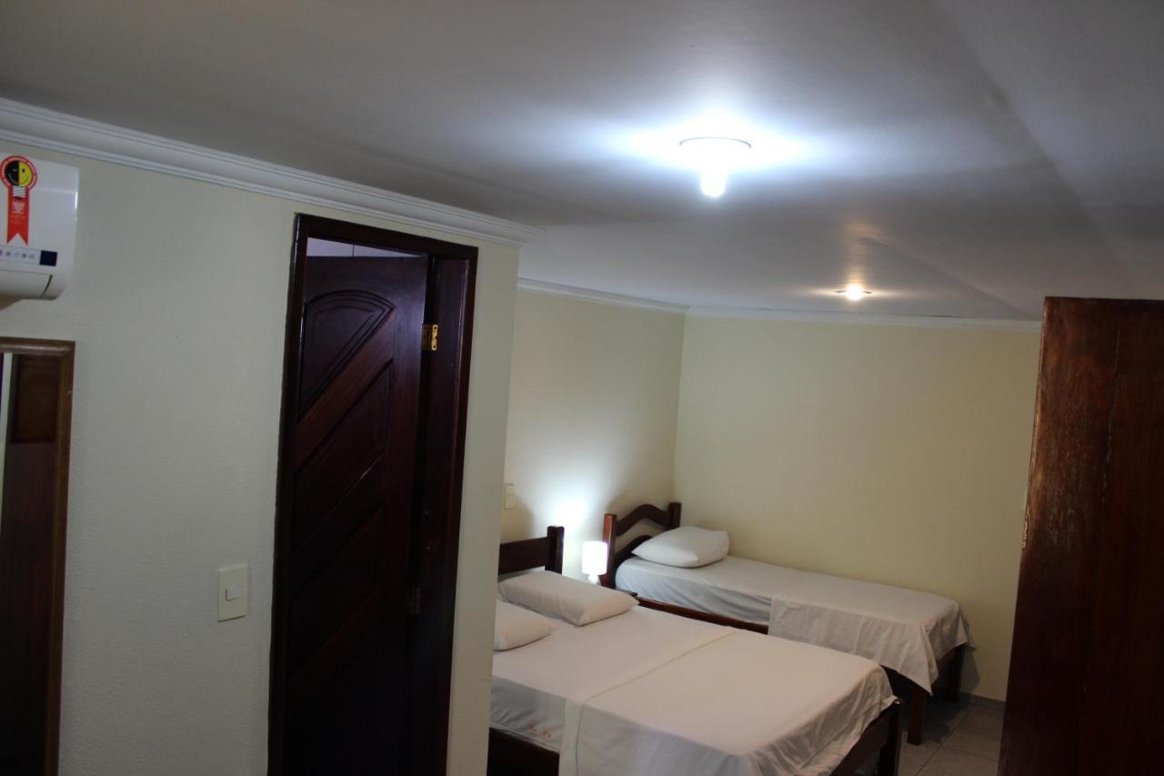 Hotel Pousada Da Praca Жабоатао дос Гуарарапис Екстериор снимка