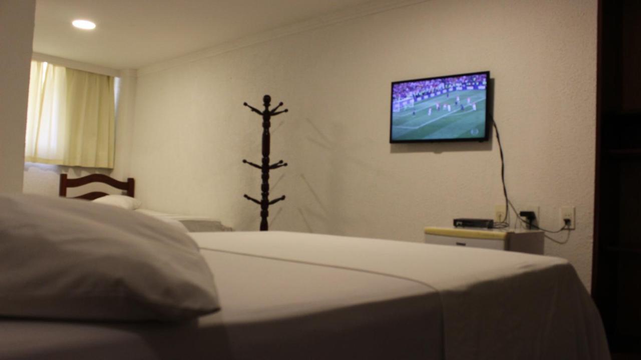 Hotel Pousada Da Praca Жабоатао дос Гуарарапис Екстериор снимка